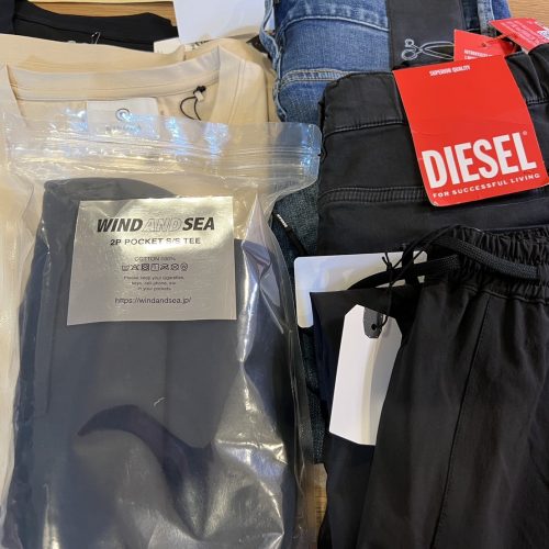 夏のラフな服とその人の色